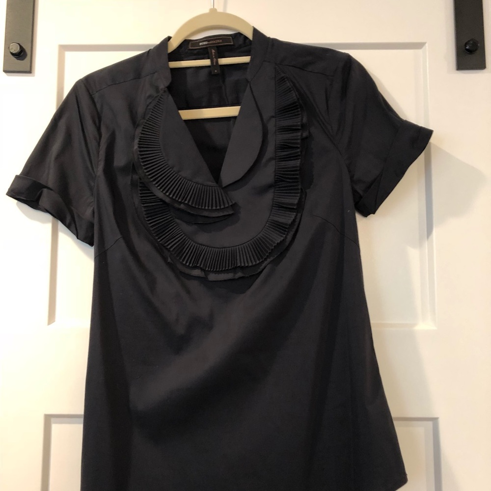 Short sleeve very dark blue BCBG TOP